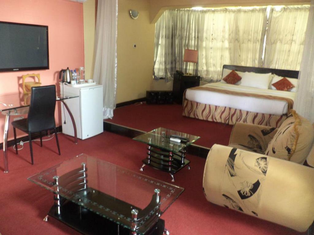 Royal City Dubai Complex Kisumu Eksteriør bilde