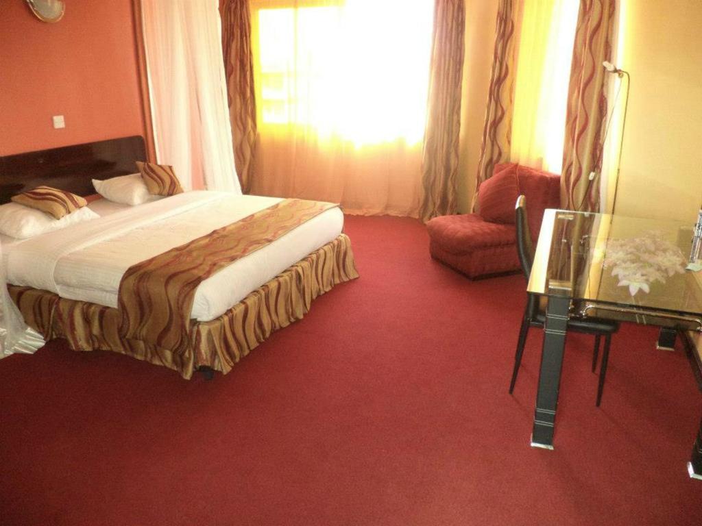 Royal City Dubai Complex Kisumu Eksteriør bilde