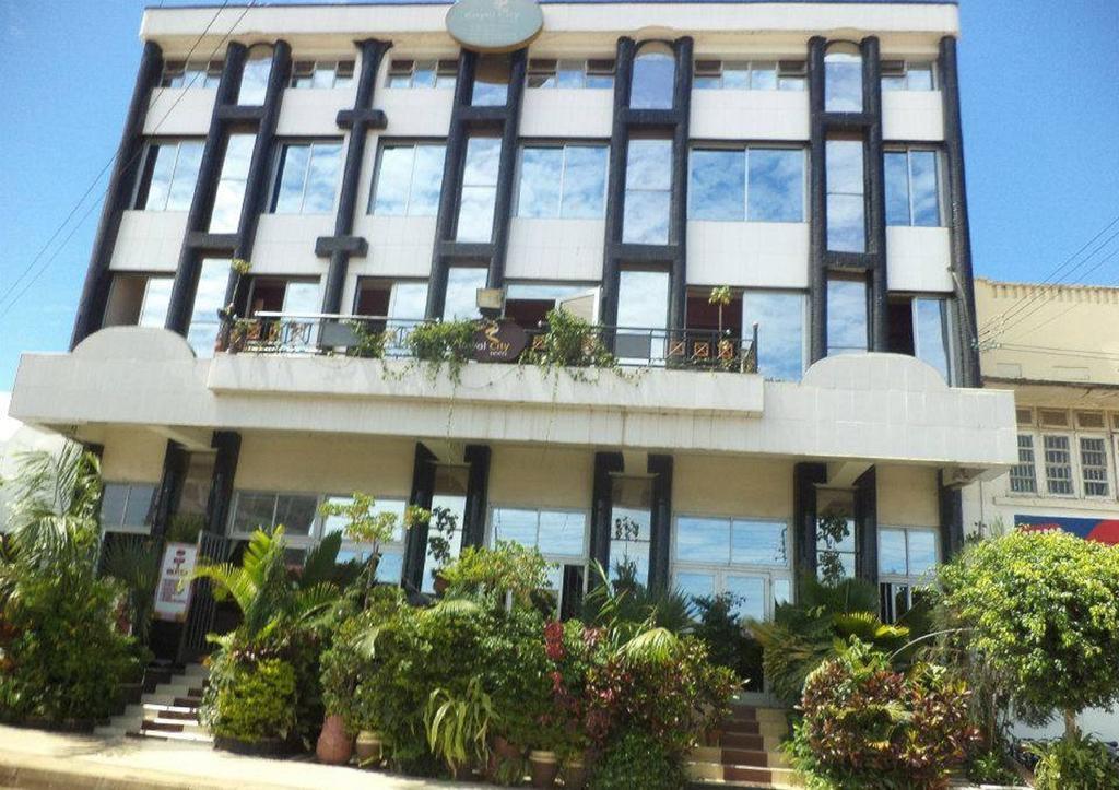 Royal City Dubai Complex Kisumu Eksteriør bilde