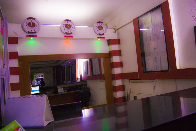 Royal City Dubai Complex Kisumu Eksteriør bilde