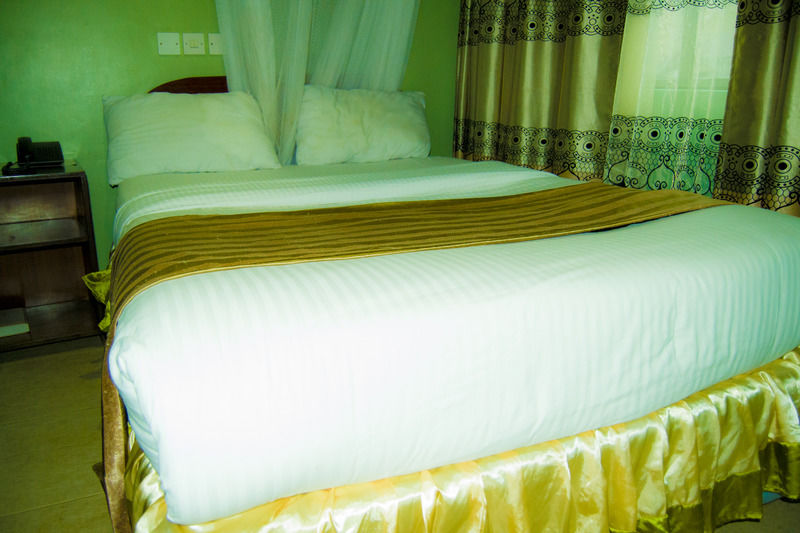 Royal City Dubai Complex Kisumu Eksteriør bilde