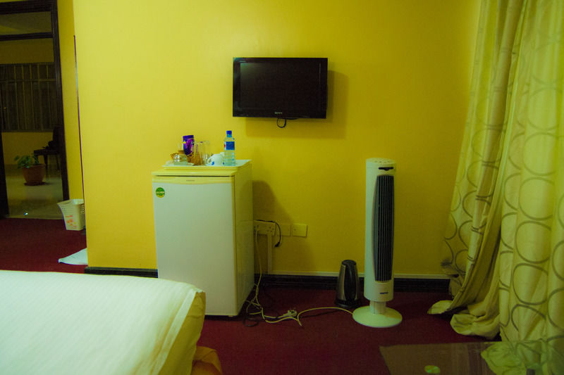 Royal City Dubai Complex Kisumu Eksteriør bilde