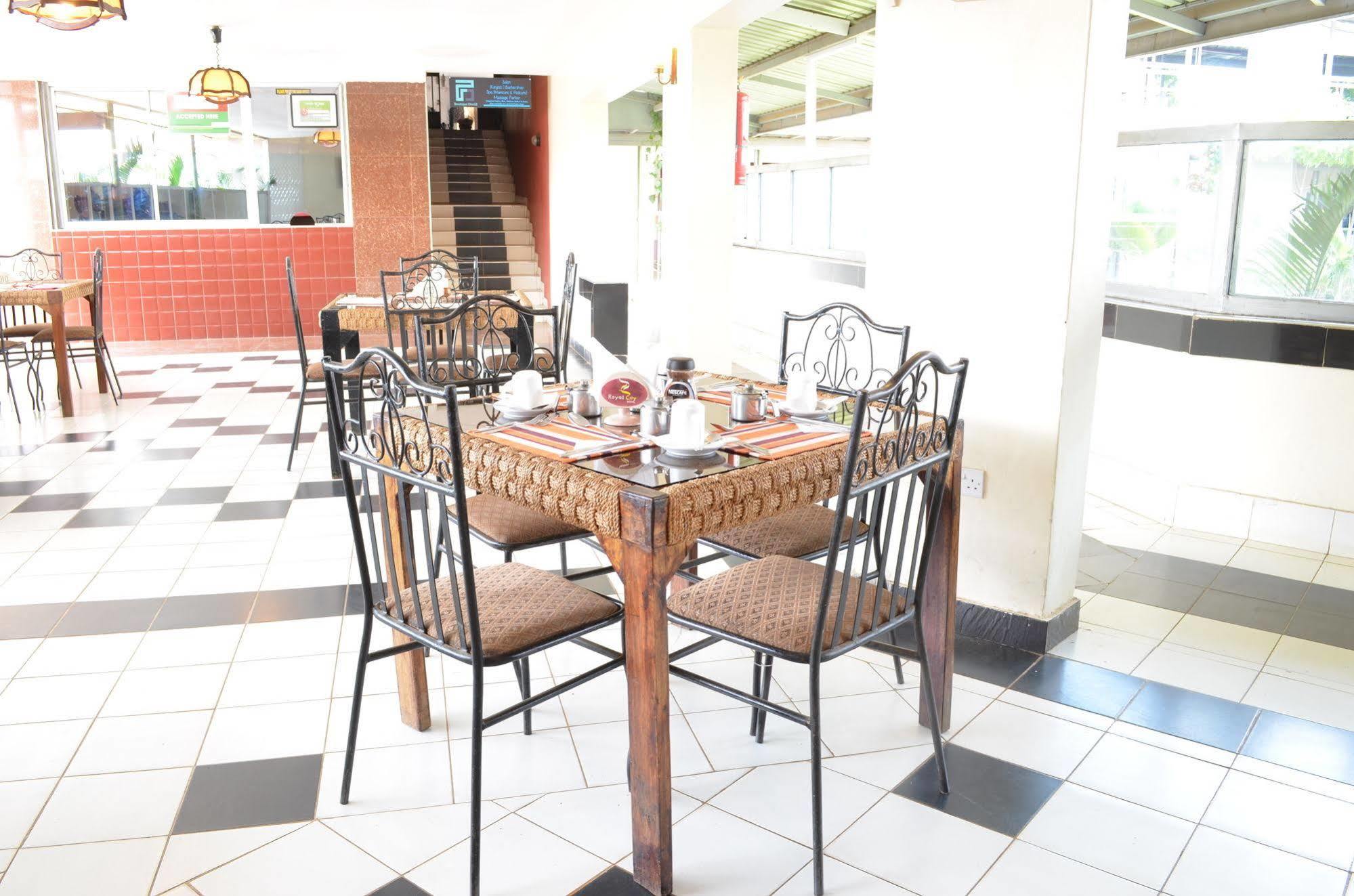Royal City Dubai Complex Kisumu Eksteriør bilde
