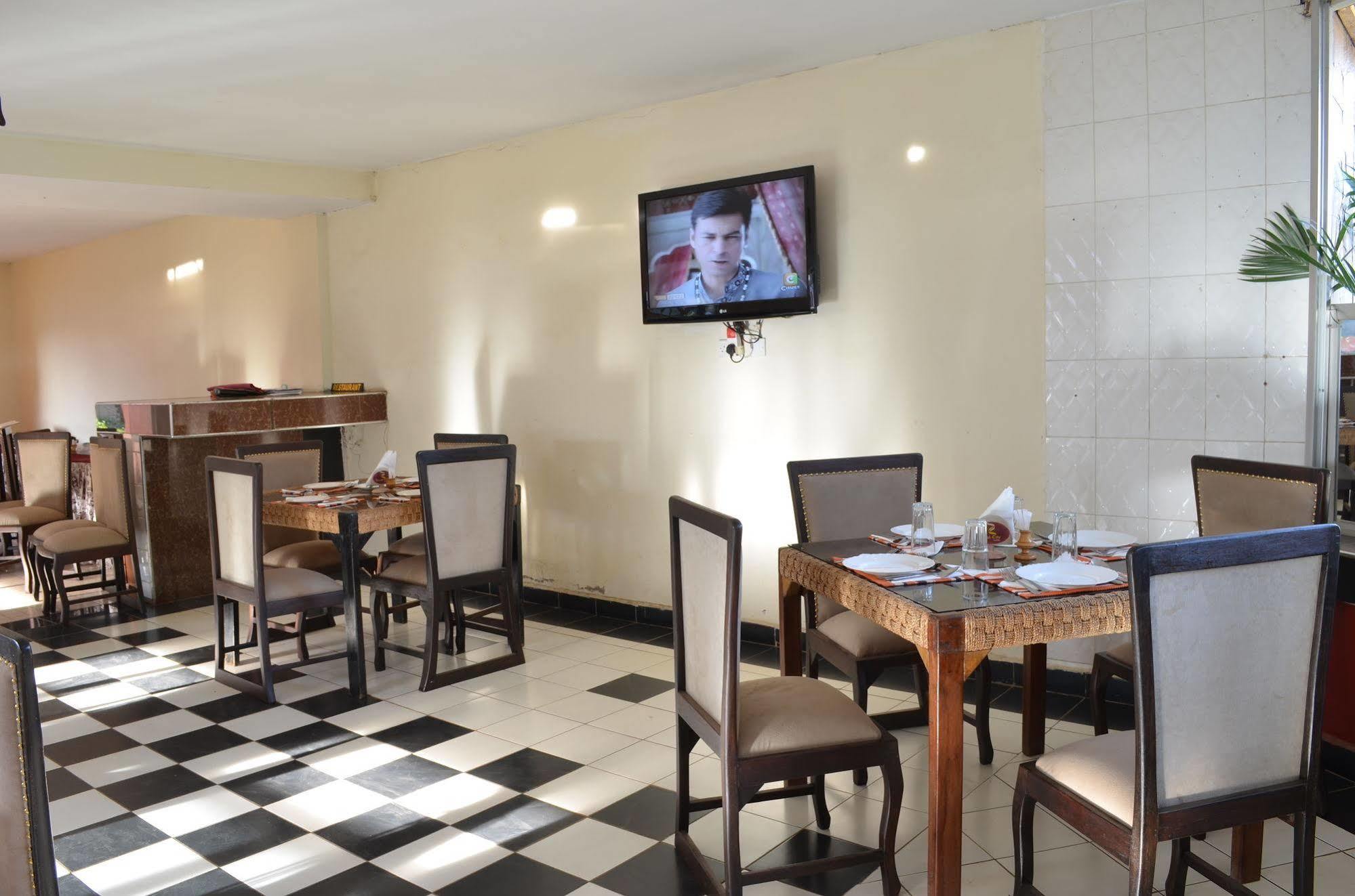 Royal City Dubai Complex Kisumu Eksteriør bilde