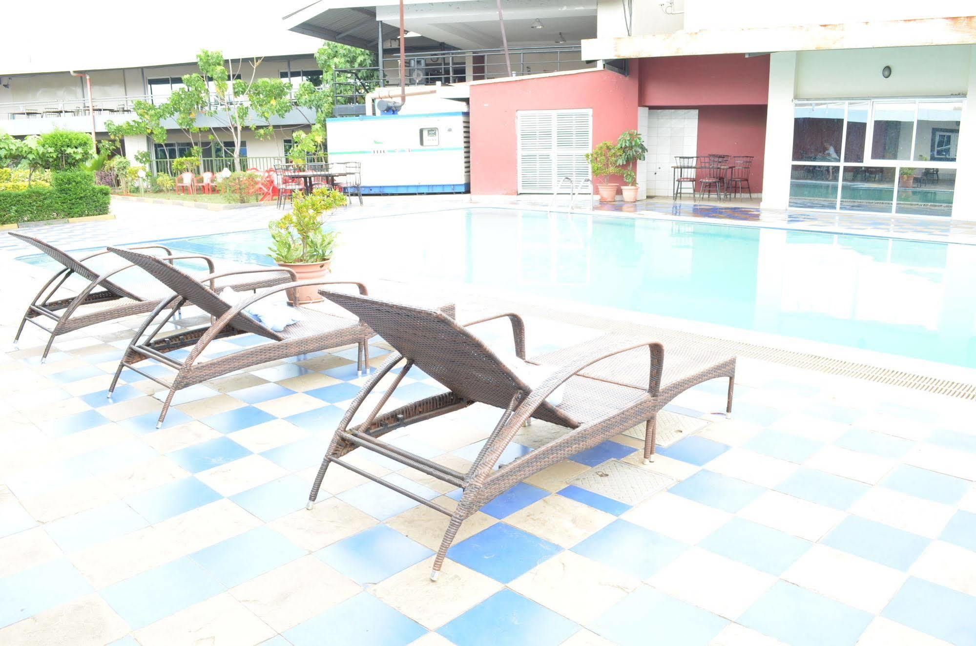 Royal City Dubai Complex Kisumu Eksteriør bilde