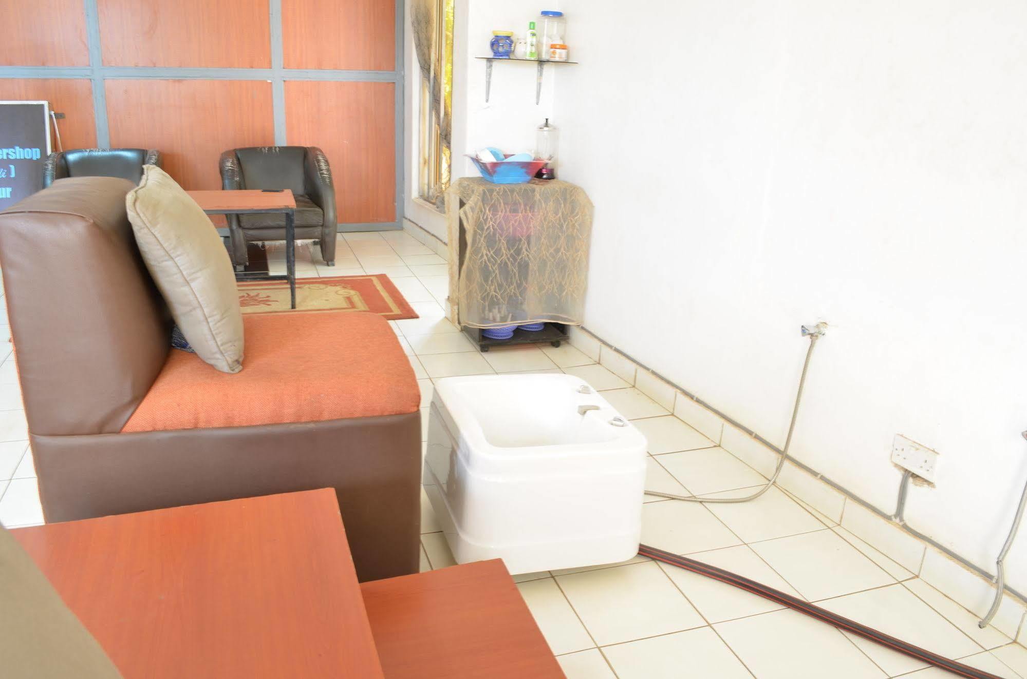 Royal City Dubai Complex Kisumu Eksteriør bilde