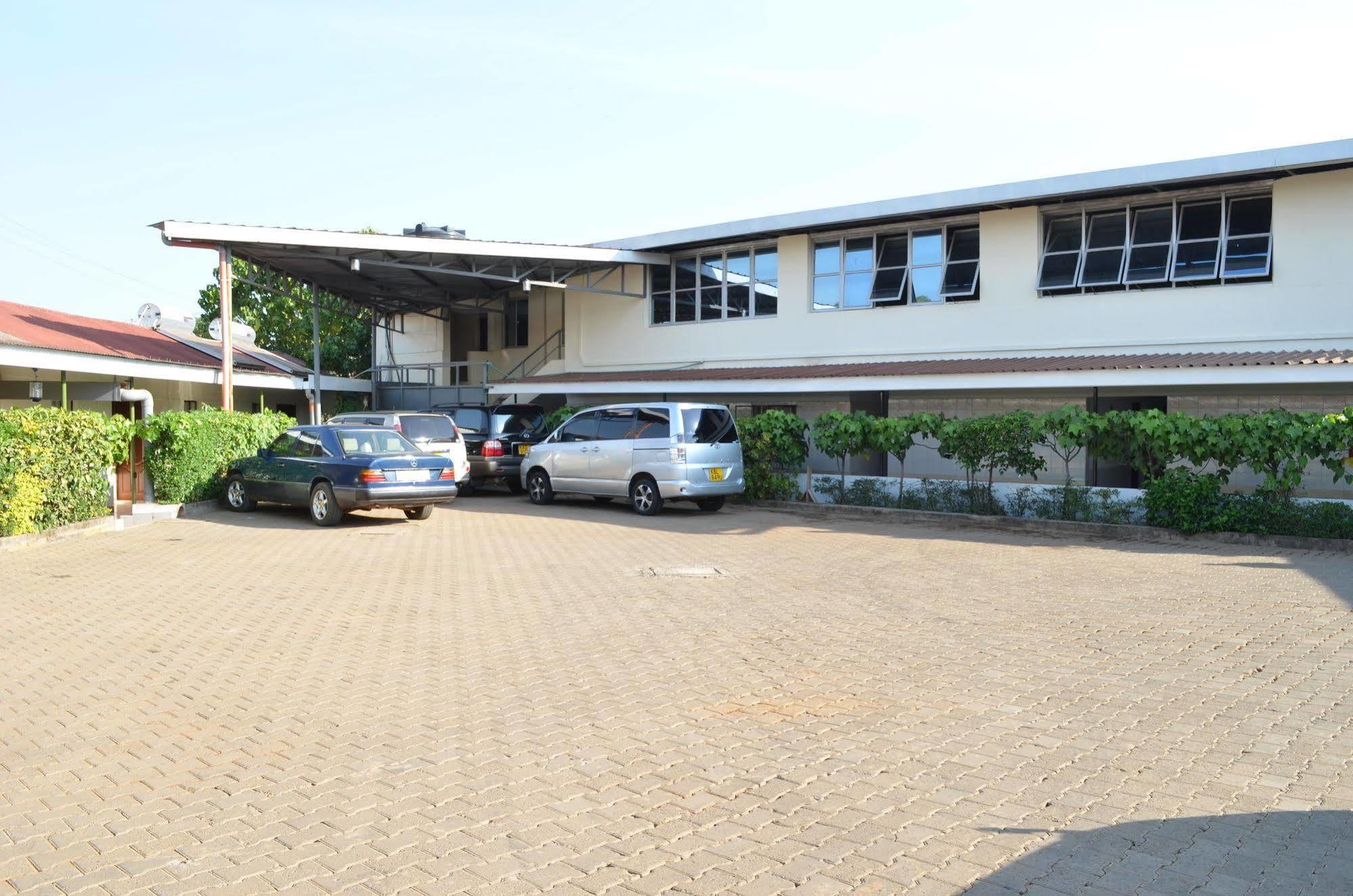 Royal City Dubai Complex Kisumu Eksteriør bilde